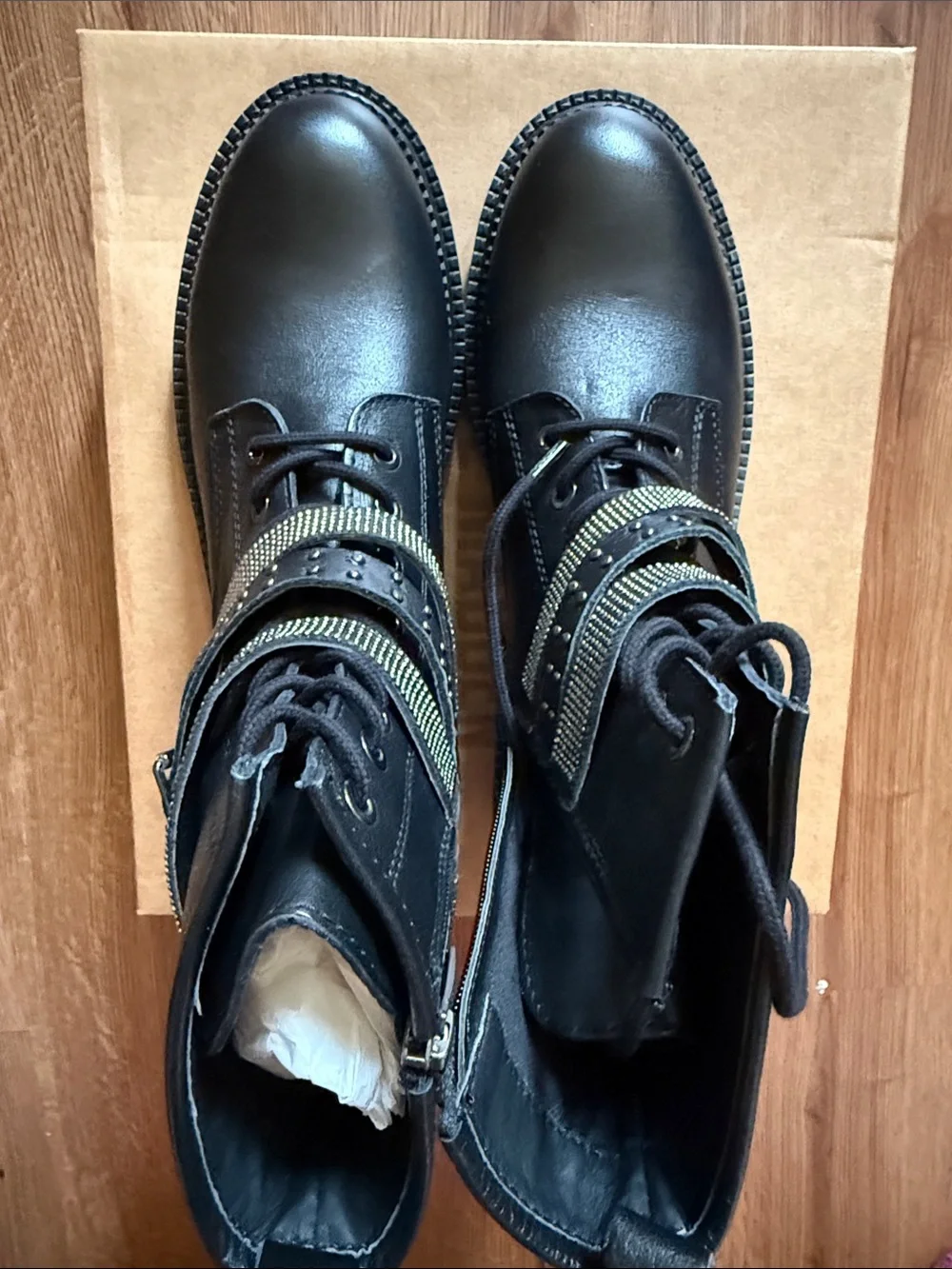 Steve Madden Black Studded Combat Boots - Women’s Stylish Leather Lace-Up